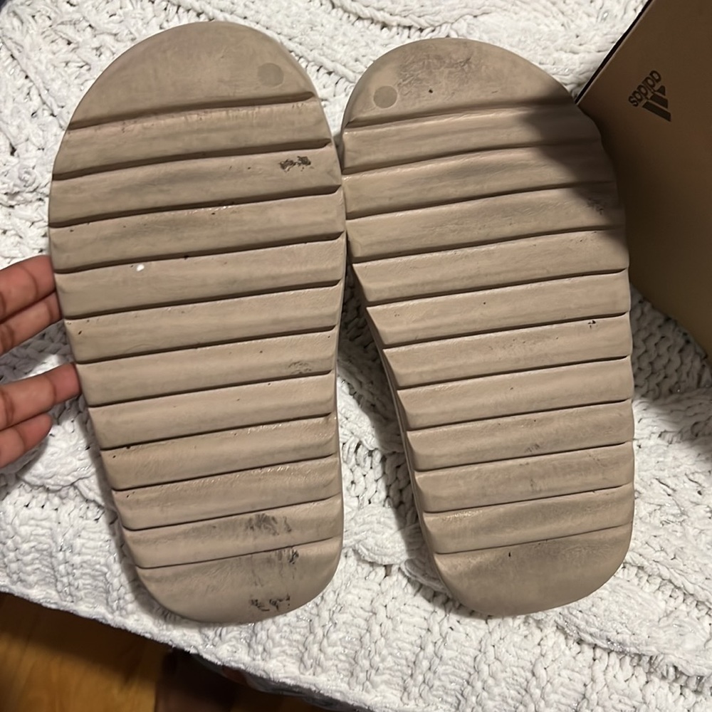 Yezzy Slides Pure - Picture 4 of 4
